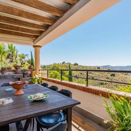 Preciosa Casa Rural A Un Paso Del Centro Malaga