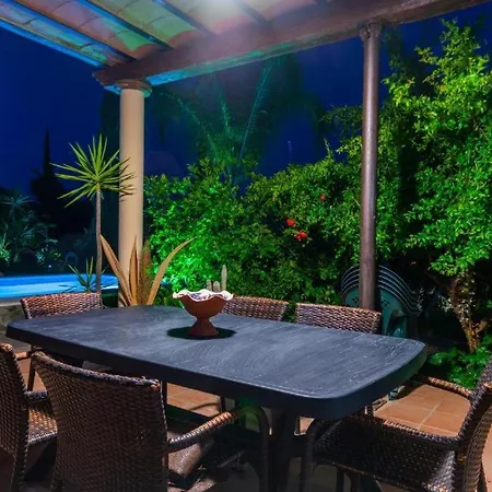 Preciosa Casa Rural A Un Paso Del Centro * Màlaga